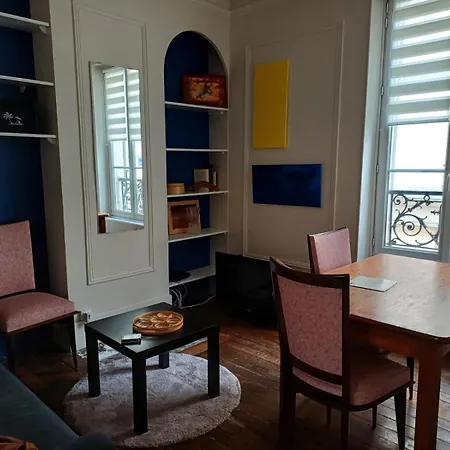 17 Batignoles Appartamento